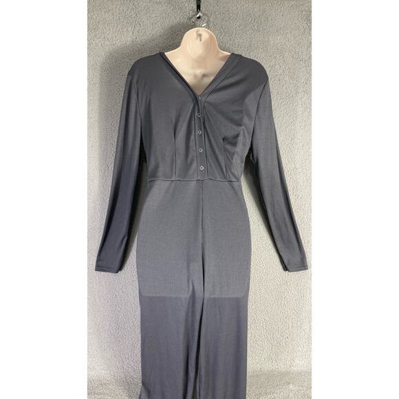 PrettyLittleThing Women's Gray Ribbed Button-Up Jumpsuit Size 12 NEW - Picture 9 of 10